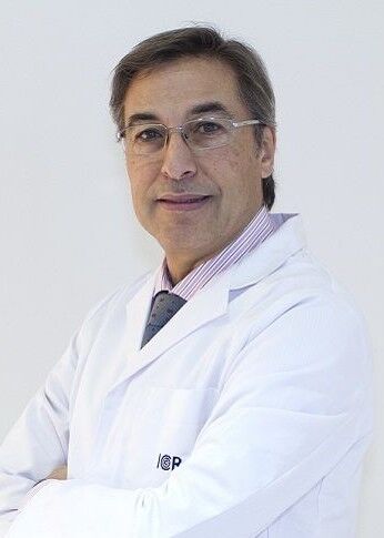 Doctor dermatologist-mycologist Rudi Bazan Machuca